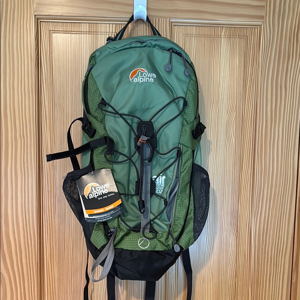 Lowe Alpine Green and Black Airzone Hiking Backpack - Women’s - 25L